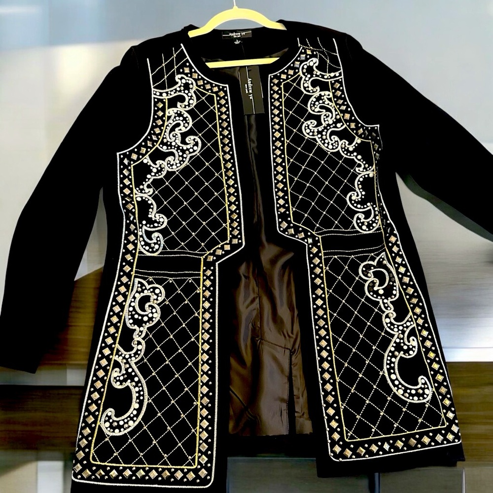 Stylish cocktail blazer. New! Great for the holidays.